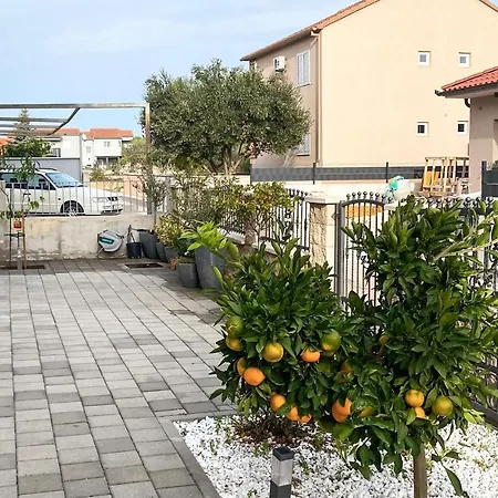 Apartment Cozy In With Wifi Biograd Na Moru