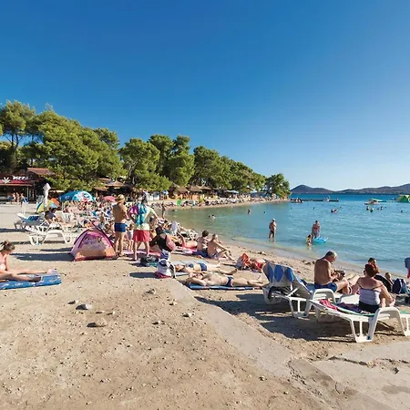 Beautiful In Apartment Biograd Na Moru
